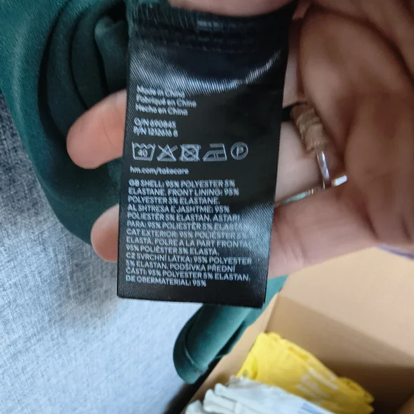 H&M Green Body Con Long-Sleeve Dress - Picture 4 of 6